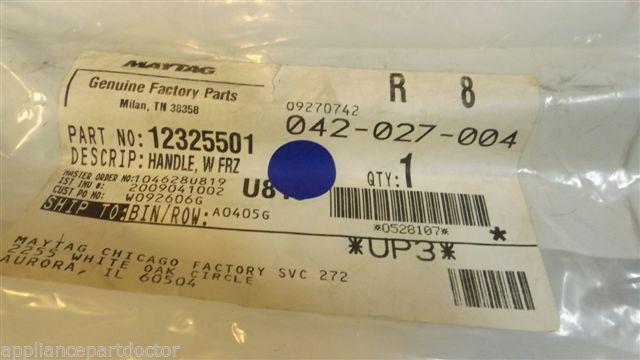 WHIRLPOOL REFRIGERATOR 12325501 HANDLE NEW IN BOX WHIRLPOOL REFRIGERATOR 12325501 HANDLE NEW IN BOX